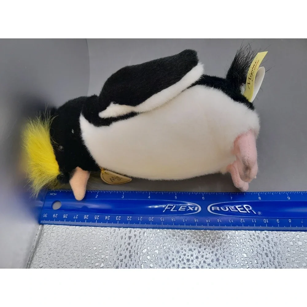 Aurora Miyoni Crested Penguin 🐧 8